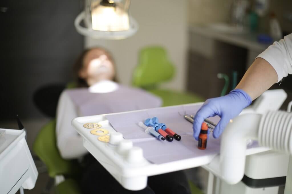 Cum poți preveni durerile dentare?