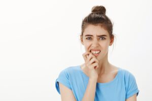 Diastema dentară – strungăreața corectată la dentist în București