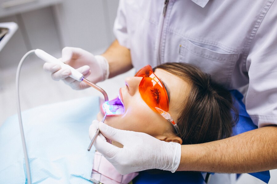 Tehnici moderne odontoterapie laser INO Dental